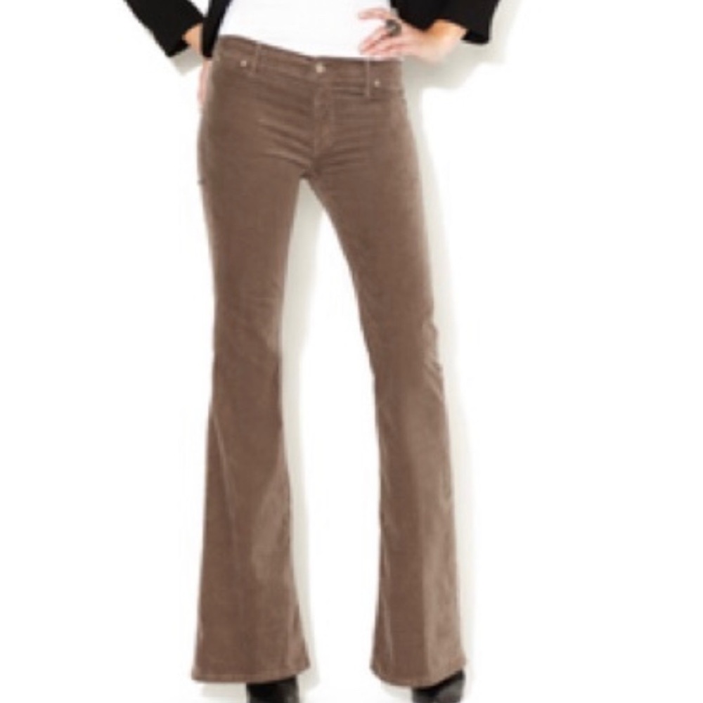 Mother The Curfew Flare Jeans in Capuccino
